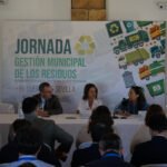 El Cuervo celebra una jornada sobre gestión municipal de residuos con presencia institucional y actividades escolares