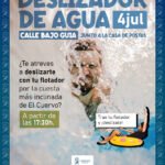El Cuervo organiza una actividad de deslizamiento acuático en la calle Bajo Guía